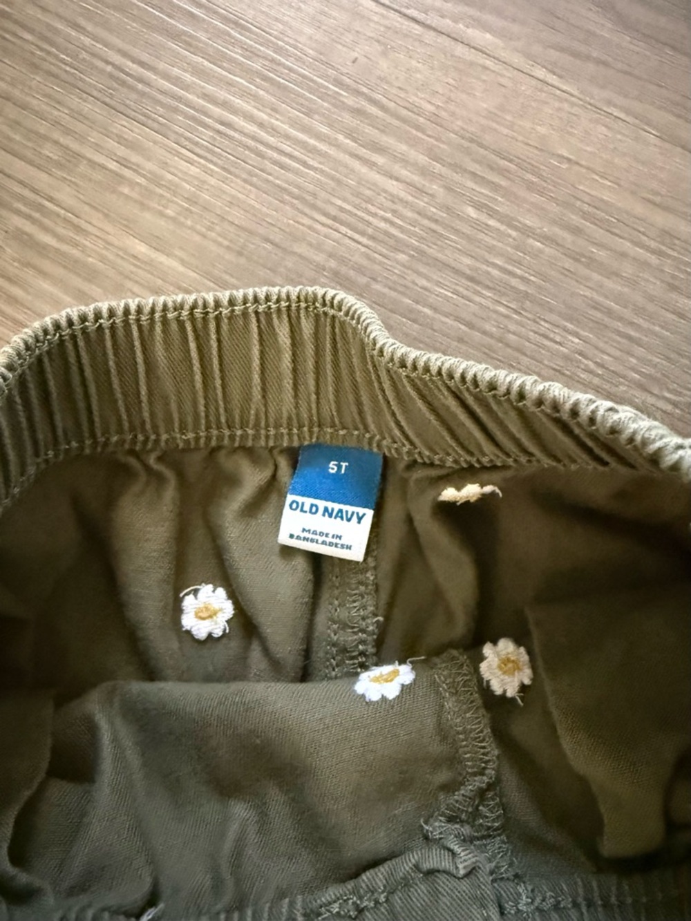 3 Pairs of Girl’s Pants - Picture 7 of 7